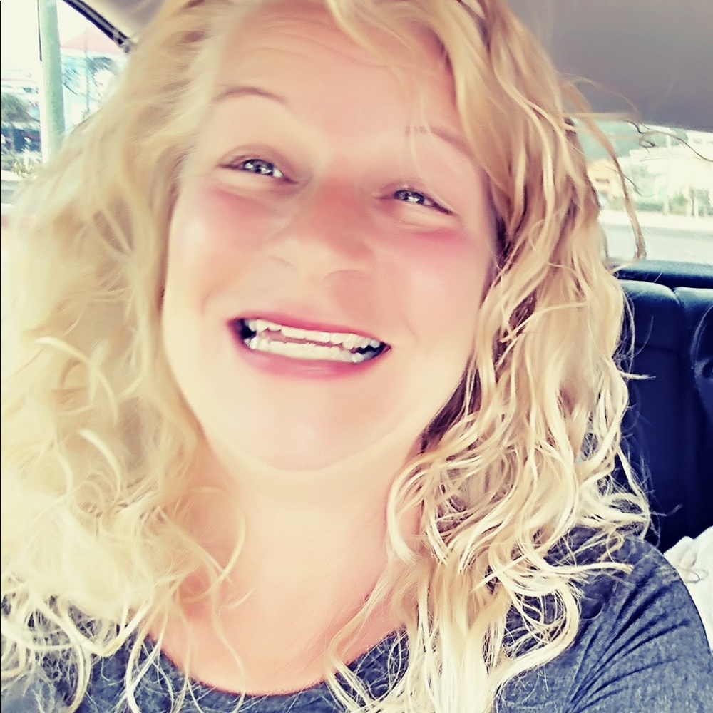 Meet your Posher, Pamela